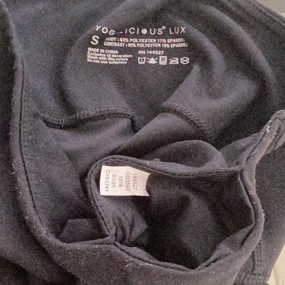 Yogalicious Lux sz S Leggings Bundle 2 pairs Cranberry Black EUC Buttery Soft - Picture 7 of 16